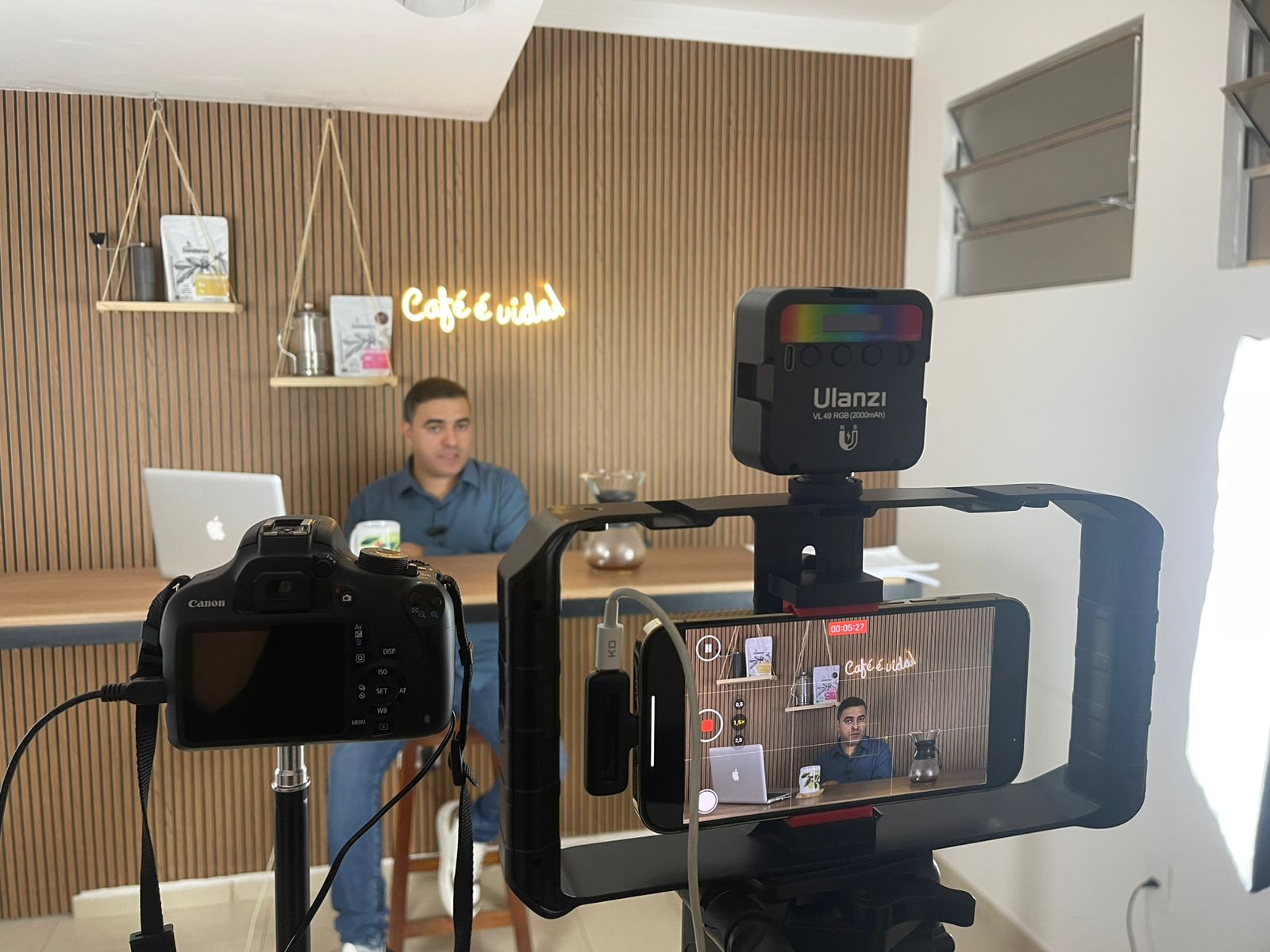 Bastidores de gravação de conteúdo
